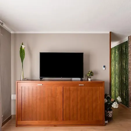 Martianez Playa: Coastal Location * Puerto de la Cruz (Tenerife)